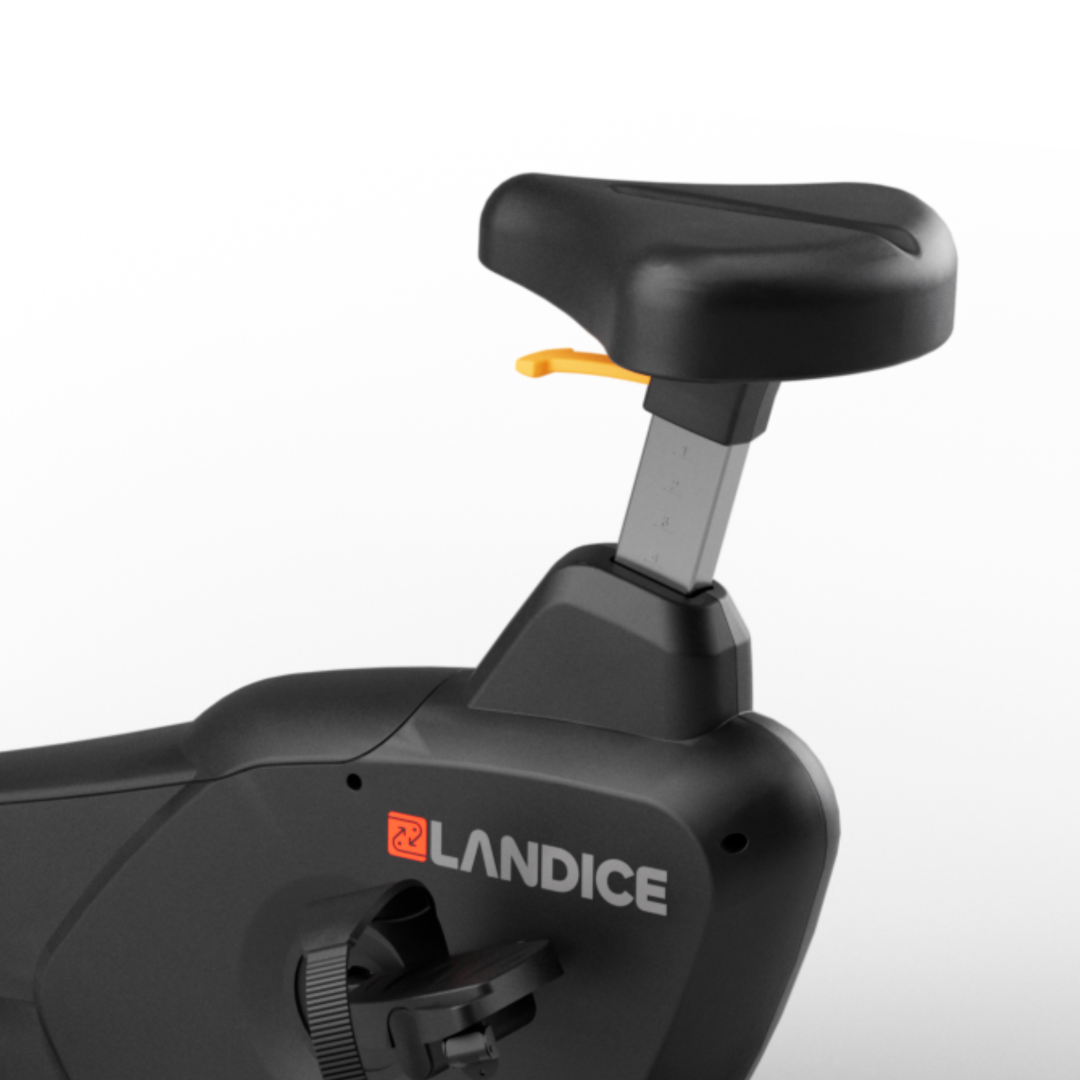 U9 Upright Bike - Landice Achieve